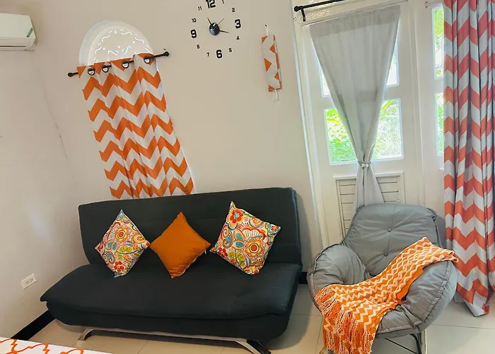 Resort Ocean Tropical Escape 1br 1ba Ocean View Runaway Bay