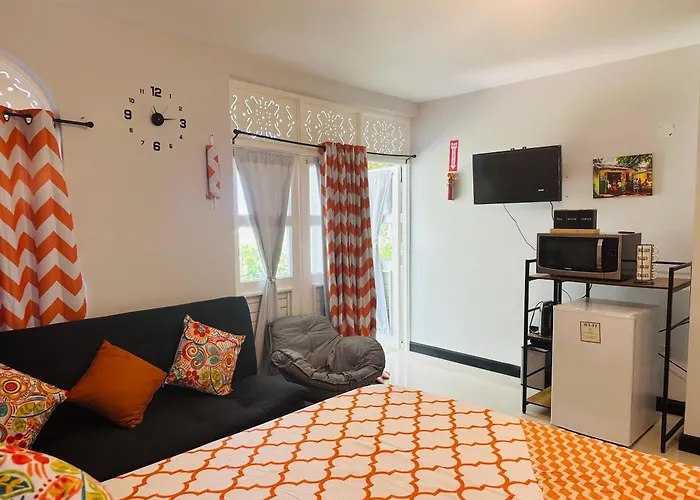 Ocean Tropical Escape 1br 1ba Ocean View Runaway Bay