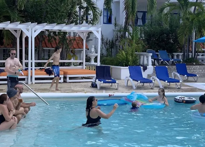 Resort Ocean Tropical Escape 1br 1ba Ocean View