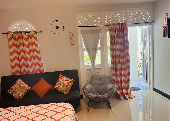 Ocean Tropical Escape 1br 1ba Ocean View * Runaway Bay